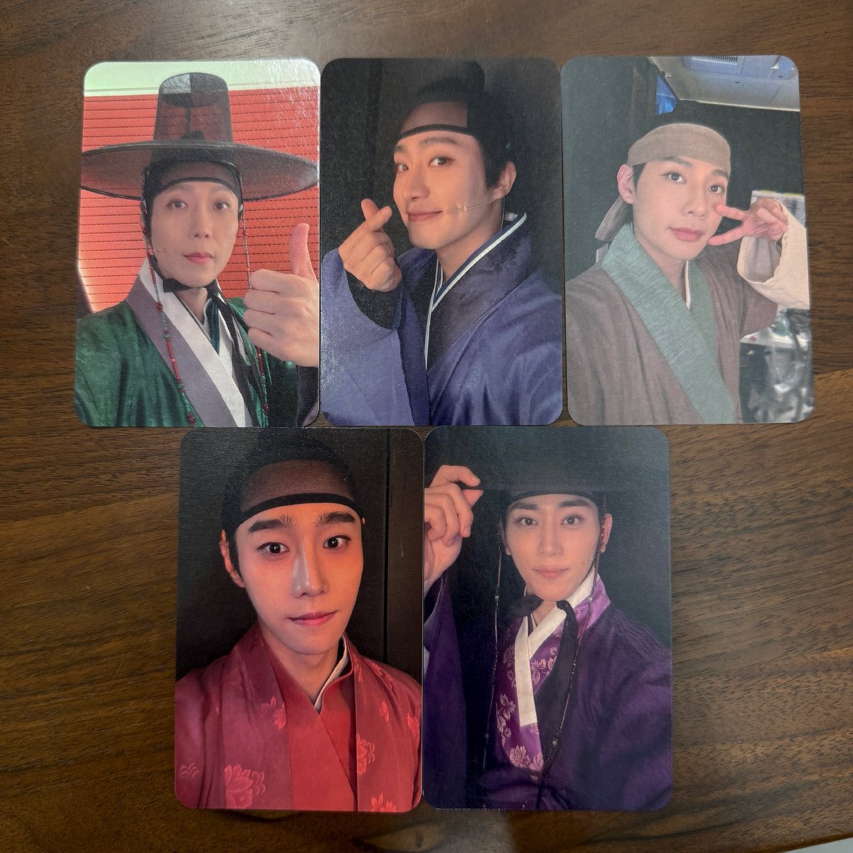 등등곡 오늘 캐슷 셀카 포토카드.ᐟ.ᐟ