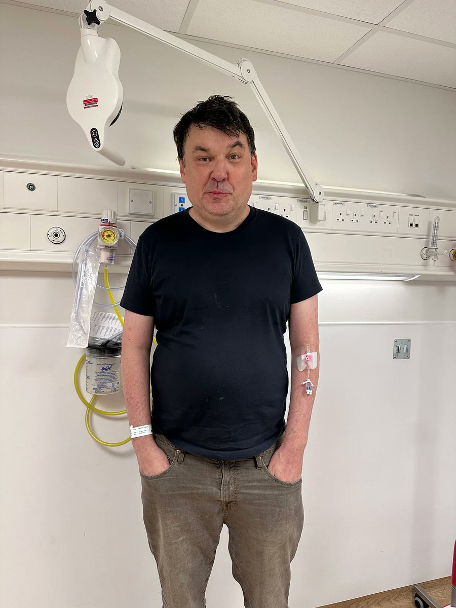 The Free Speech Union (@speechunion) on Twitter photo When <a href="/Glinner/">Graham Linehan 🎗️</a> landed at Heathrow, he was met by five armed police officers, and immediately arrested.
His ‘crime’? Three gender-critical tweets.
As Graham says in his Substack:
“In a country where paedophiles escape sentencing, where knife crime is out of control, where women When <a href="/Glinner/">Graham Linehan 🎗️</a> landed at Heathrow, he was met by five armed police officers, and immediately arrested.
His ‘crime’? Three gender-critical tweets.
As Graham says in his Substack:
“In a country where paedophiles escape sentencing, where knife crime is out of control, where women