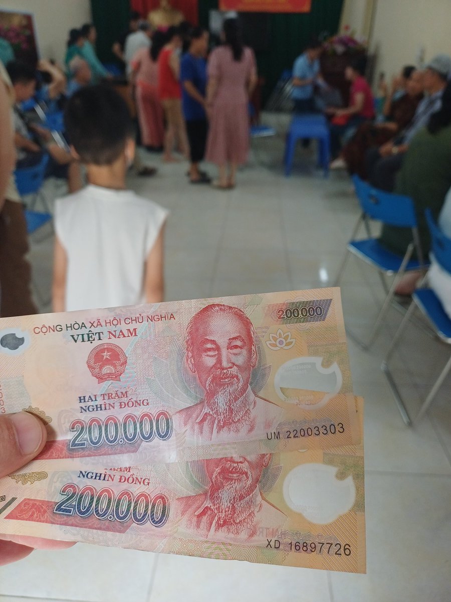 Nhà nước phát 400k mà về nhà vợ tôi bảo 1 củ.
Không hiểu 600k kia lấy ở đâu ra cho đủ cả nhà?
#nguyenchinhcafe