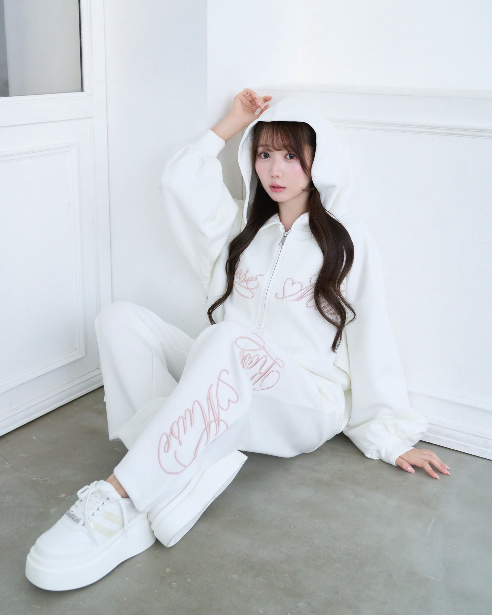 logo 3d embroidey pants パンツロゼミューズ Rosé Muse on X: 