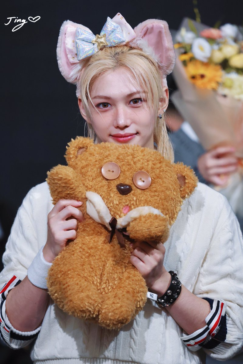 250830｜MusicKorea Fansign

🧸🎀🩷

#StrayKids  #Felix  #ピリちゃん
#스트레이키즈  #필릭스 #용복
#KARMA #CEREMONY 
#StrayKidsComeback