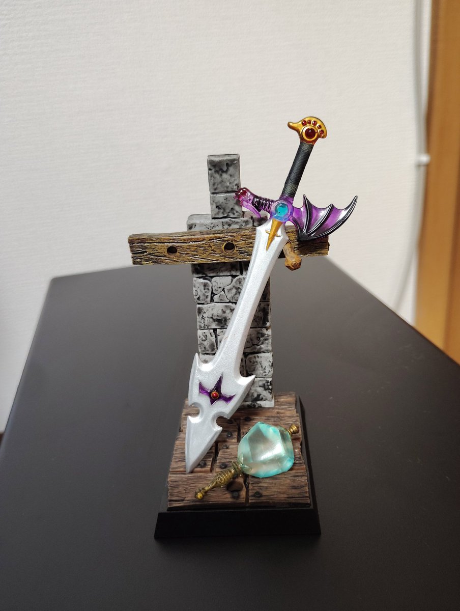 飾ってみる。羽の黒い塗装はいいアレンジな気がします。けんじゃのいしも5ではお世話になったなあ。