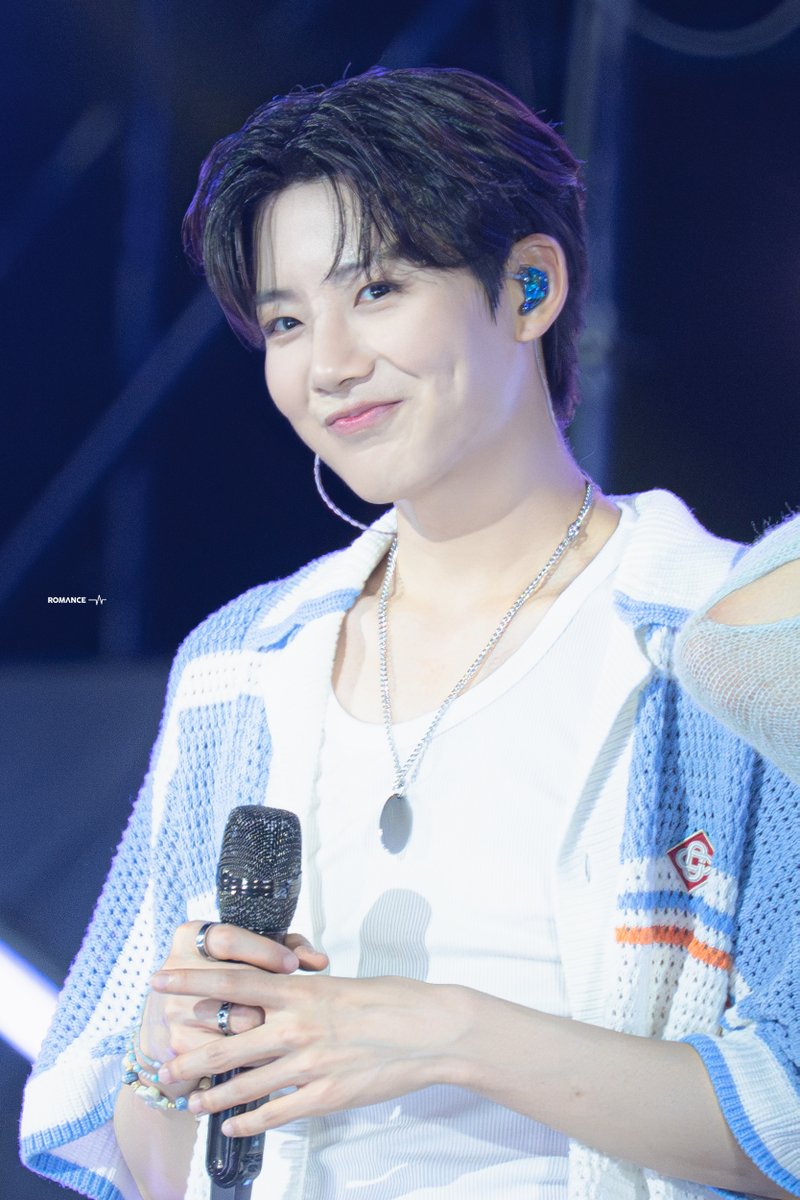 romance0099's tweet photo. 250831 HQ지각생..🧎‍♀️🙇‍♀️😅 #준규 #JUNKYU #ジュンギュ https://t.co/J7MvXIBSTs