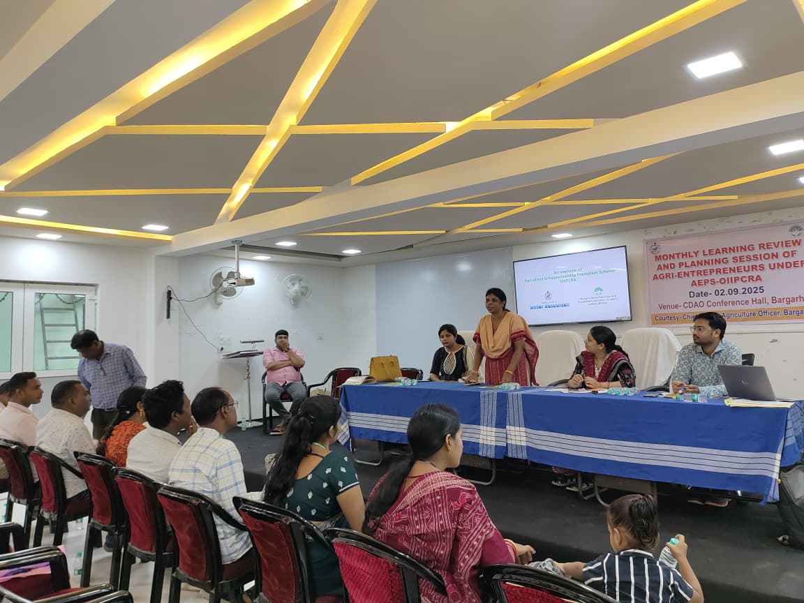 APICOL_Odisha's tweet photo. Monthly learning review and planning session of Agri-Entrepreneurs under AEPS-OIIPCRA held at CDAO Conference hall, Bargarh.
#APICOL #AEPS_OIIPCRA #Bargarh https://t.co/yNM2z5XG2B
