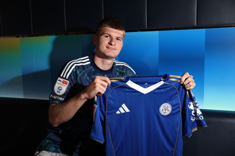 XtraLeicester's tweet image. Jordan James 

“I’ve always thought highly of Leicester. It’s weird, me and my dad have always said I’d suit a club like Leicester’

‘Whenever I’ve played against them, I always like the way that they play and I love the fans’