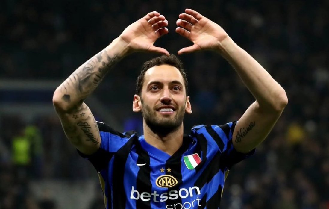 dünyanın en iyi 6 numaralarından biri Galatasarayı bu kadar istiyorken almayıp yarı yolda bırakmak olmaz #HakanCimboma