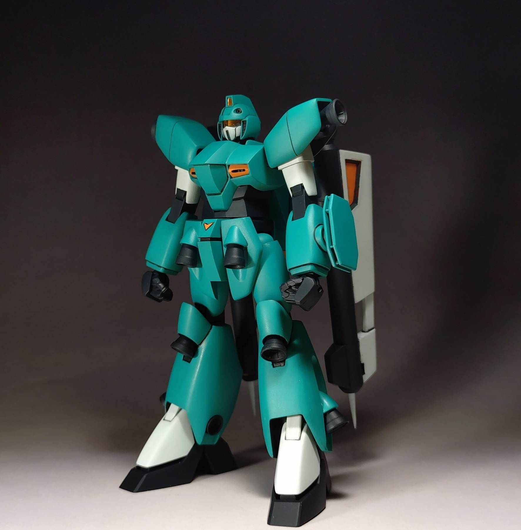古いガンダムはがらくたと考えてください。 25センチメートル 古いガンダムはがらくたと考えてください。 25センチメートル