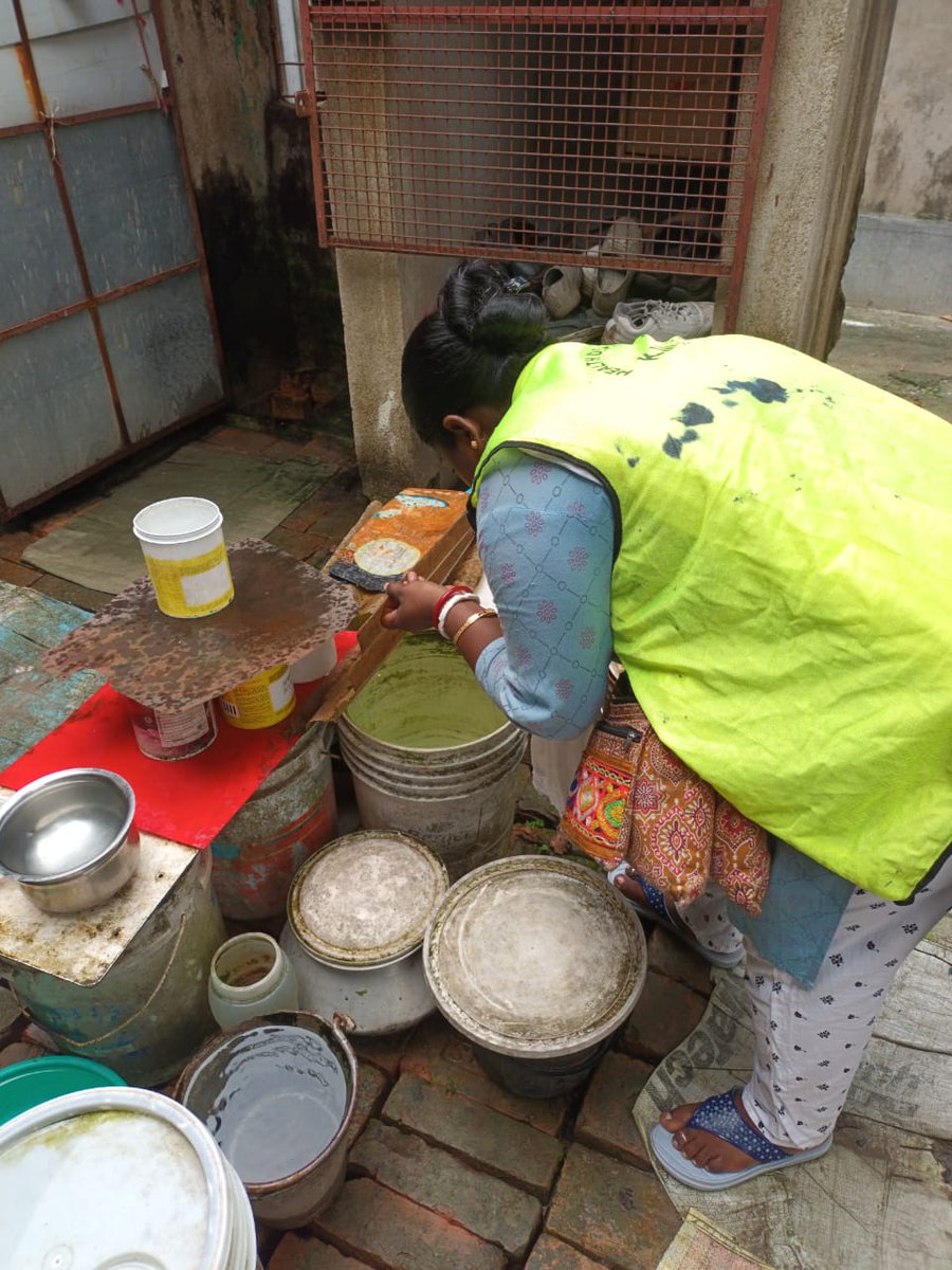 kmc_kolkata's tweet image. A few pictures of the frontline workers of the Vector Control Team on duty across the city.

#VectorControlByKMC #KMConDuty
