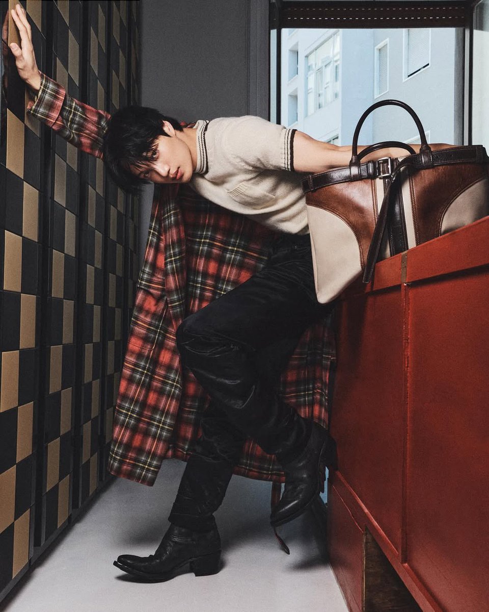 THIS PIC IS LITERALLY MY FAV.