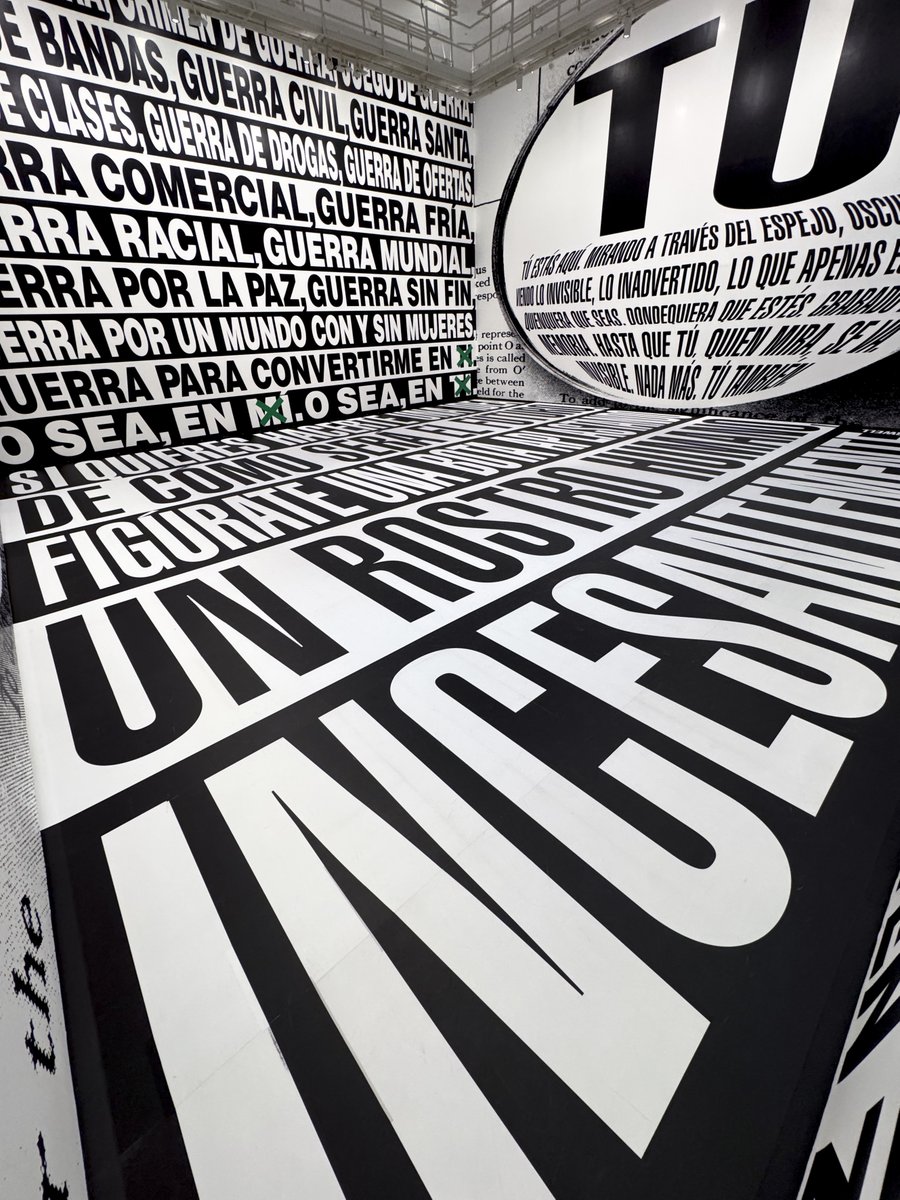 MuseoGuggenheim's tweet image. &quot;Si quieres hacerte una idea de cómo será el futuro, figúrate una bota aplastando un rostro humano… incesantemente&quot; – George Orwell, 1984

👉🏻 ‘Barbara Kruger. Another day. Another night’, hasta el 9 de noviembre
Patrocina @OccidentSeguros

#BarbaraKrugerGuggenheimBilbao