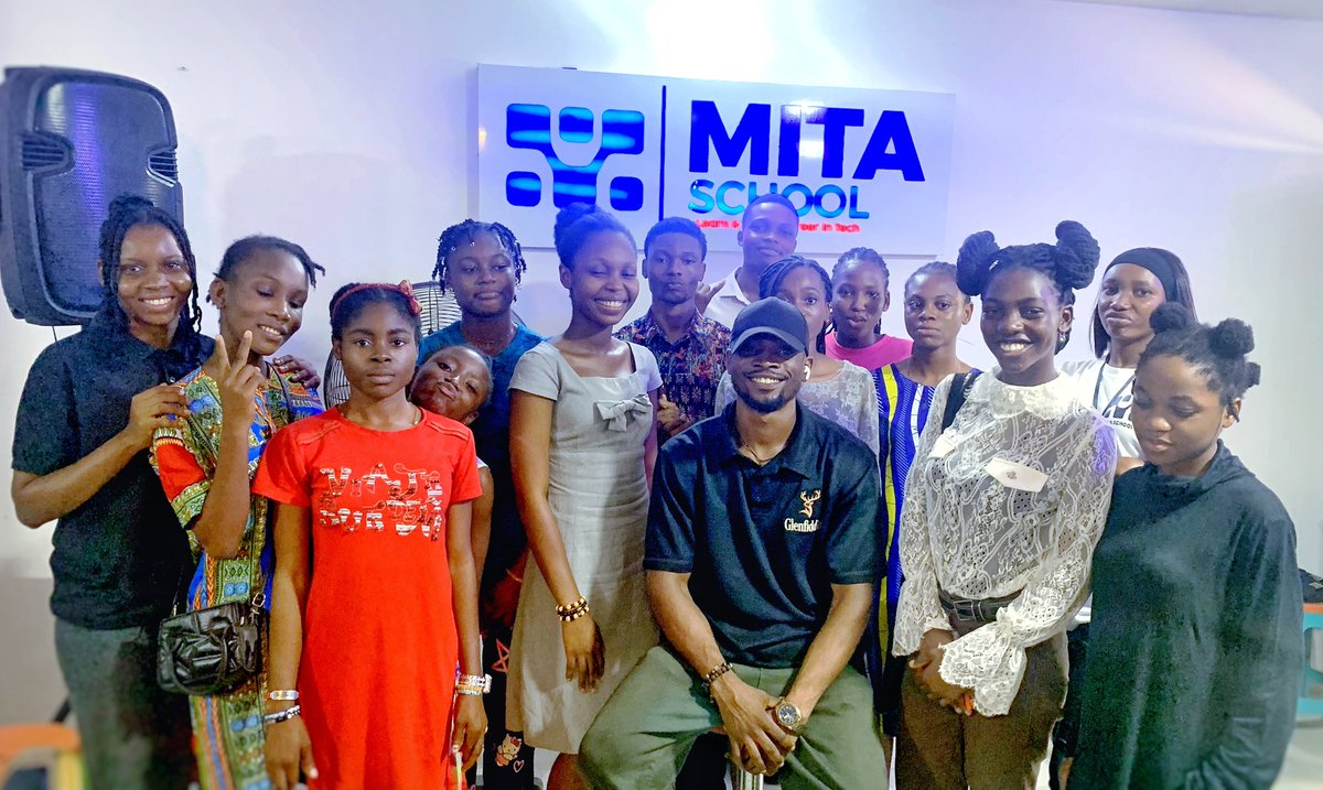 Frey_OE's tweet image. Congrats to all our newly inducted community members.
You’ve proven that with the right guidance, young people don’t just learn they shine.

This is only the beginning. 💙
#MitaSchool #FutureBuilders