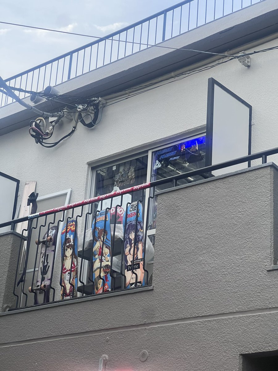 東京の町たくさん歩いて、いい買い物が出来た(  ⊃👛⊂ )ｷﾞｭ