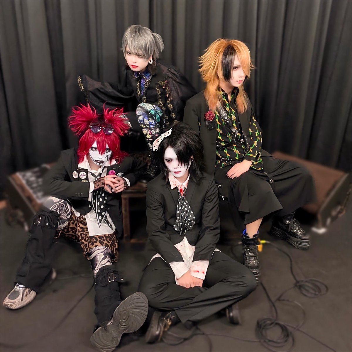 9/1 池袋EDGE 捨て猫と宇宙人達でした

次回→9/17 池袋EDGE🐈‍⬛👽