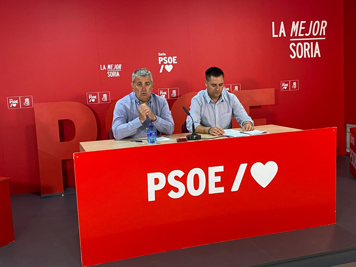 🗣️ <a href="/danidelarosa/">Daniel de la Rosa / ❤🤎</a> reitera la "mano tendida" de <a href="/cmmsoria/">Carlos Martínez Mínguez / ❤️</a> para que Castilla y León tenga presupuestos en 2026 para la reconstrucción tras los incendios.

Cerramos en Soria la ronda de contactos con el partido en todas las provincias. 

👉 "Aspiramos a que los éxitos del <a href="/PSOESoria/">PSOE Soria</a>
