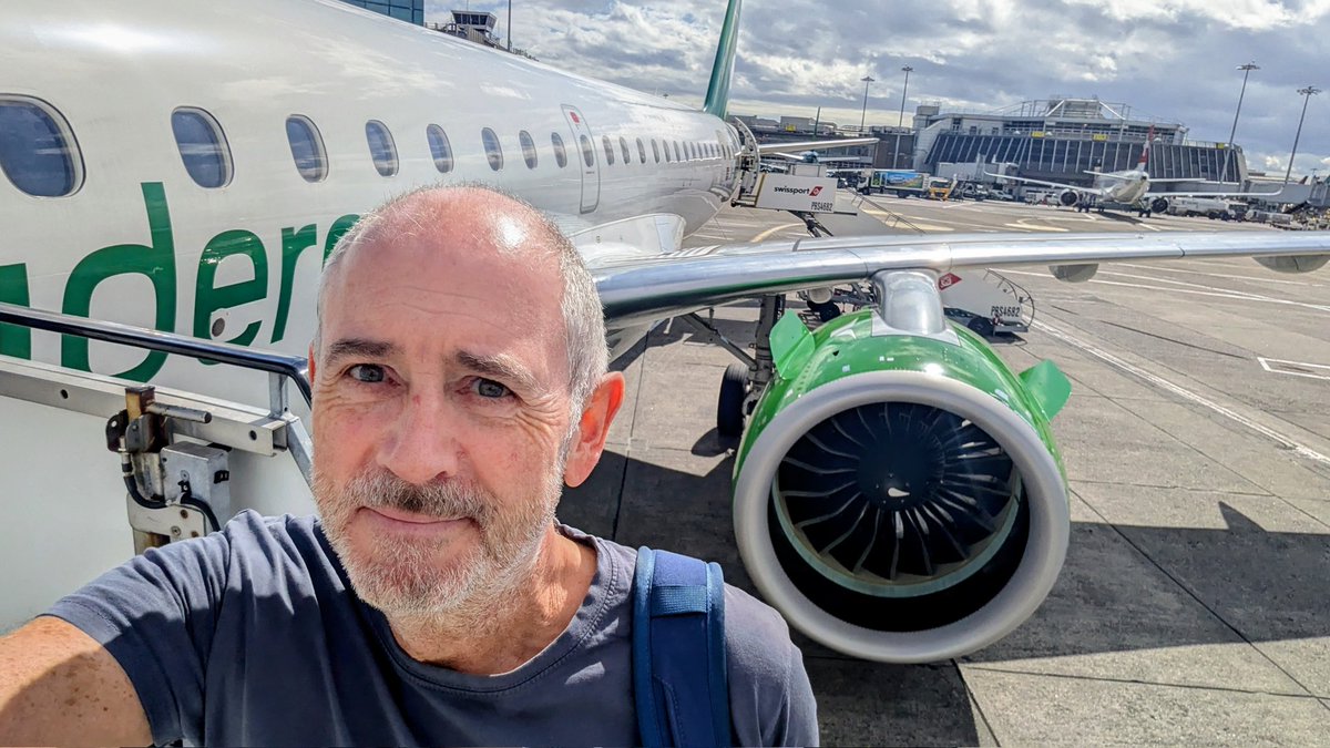 ✨ Maurice Mulvenna ✨ tweet media