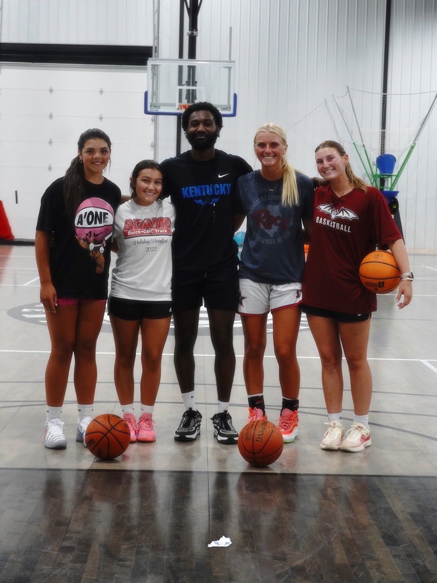 DHawk (@dhawkins_ky) on Twitter photo Developing 🏀📸
⛹🏻♀️Taylor Couch
⛹🏻♀️Laylee Phillips
⛹🏻♀️Grace Bruner
⛹🏼♀️Taylor King
(How to sign up ⬇️)
📲DM US
☎️TEXT 859-267-3131
📧Email DhawkinsKy@yahoo.com
#kykid #dreambig #grind #basketballtraining Developing 🏀📸
⛹🏻♀️Taylor Couch
⛹🏻♀️Laylee Phillips
⛹🏻♀️Grace Bruner
⛹🏼♀️Taylor King
(How to sign up ⬇️)
📲DM US
☎️TEXT 859-267-3131
📧Email DhawkinsKy@yahoo.com
#kykid #dreambig #grind #basketballtraining