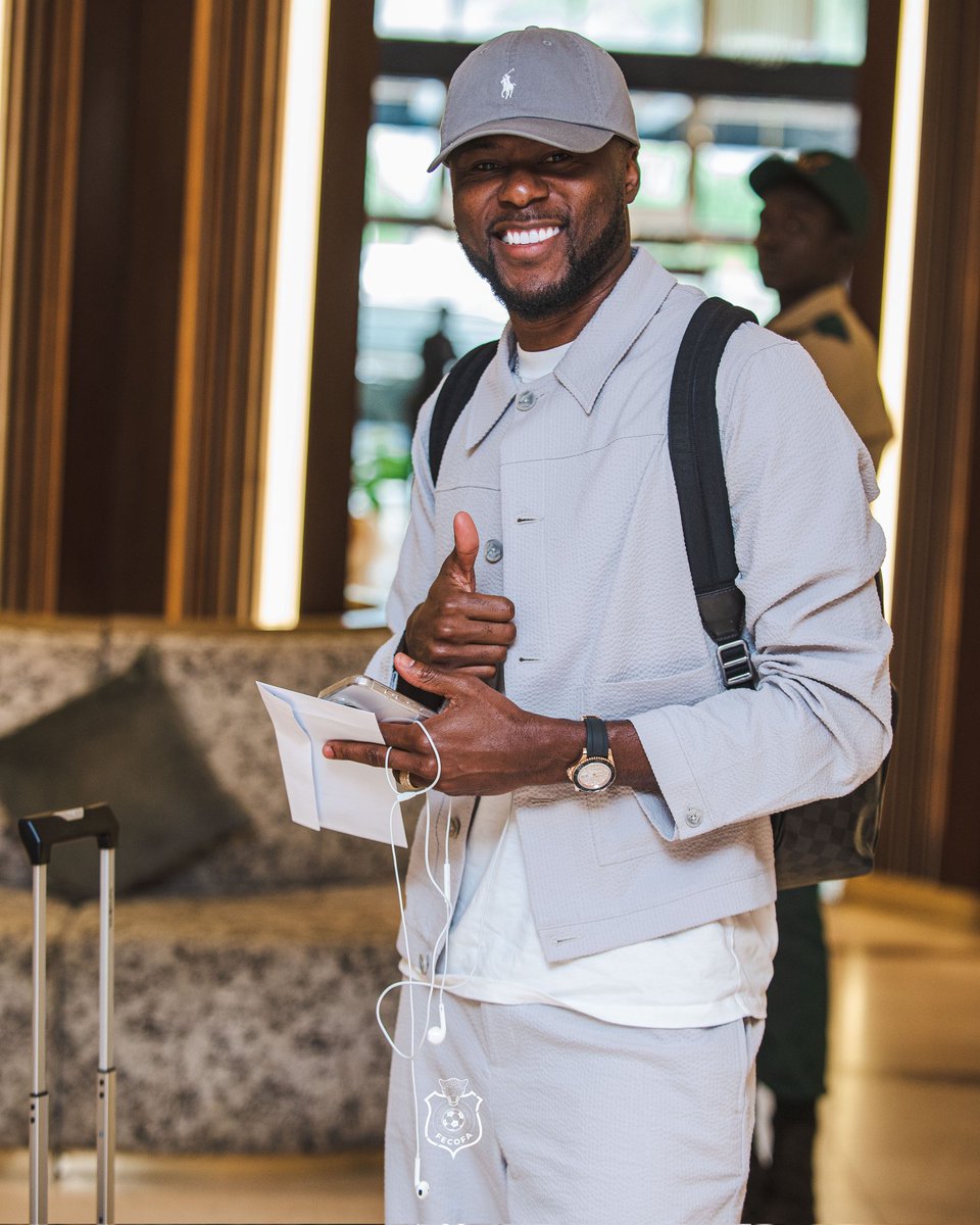 FecofaRdc's tweet image. [𝐑𝐚𝐬𝐬𝐞𝐦𝐛𝐥𝐞𝐦𝐞𝐧𝐭 𝗟𝗘́𝗢𝗣𝗔𝗥𝗗𝗦 🐆 Juba] 🇨🇩🔥

📍De nouvelles arrivées viennent renforcer la tanière !

Nos Léopards rejoignent progressivement le groupe à Juba, alors que la préparation de la trêve internationale se poursuit.

𝗟𝗲 𝗰𝗼𝗹𝗹𝗲𝗰𝘁𝗶𝗳 𝘀𝗲 𝗺𝗲𝘁