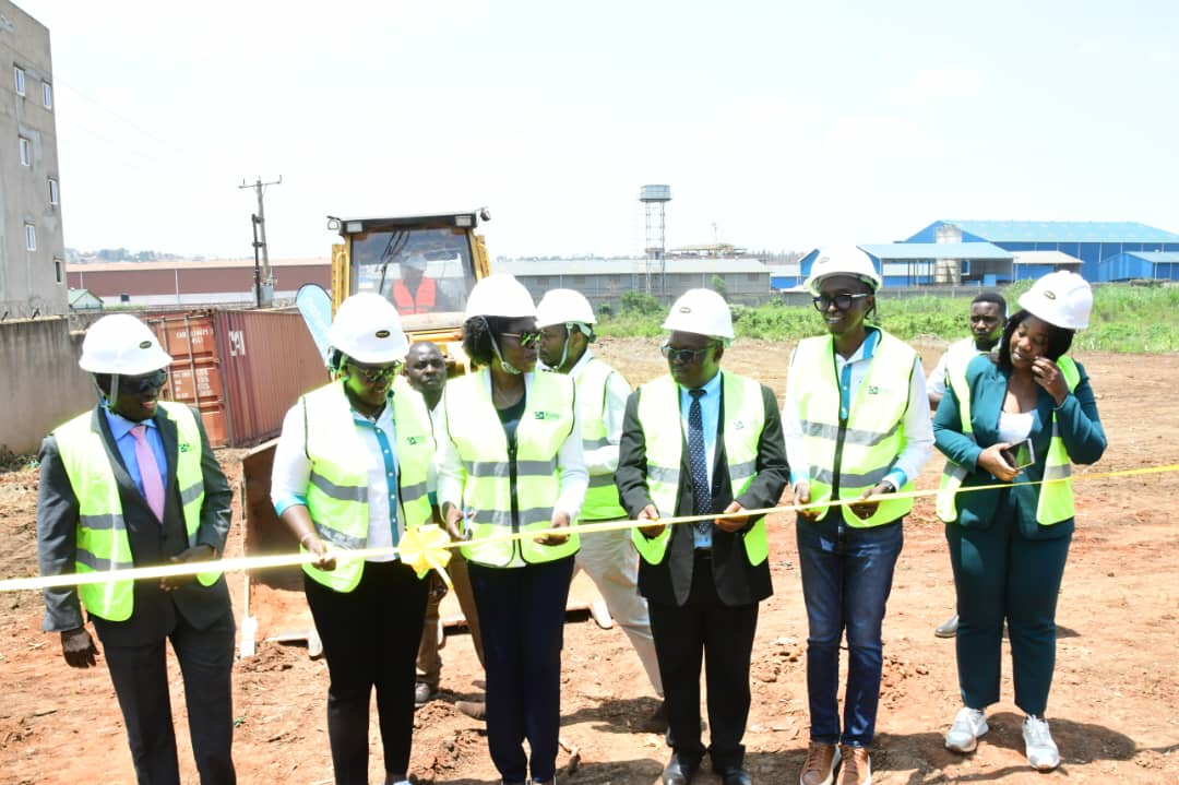 newvisionwire's tweet image. Today, @Anite__Evelyn, the State Minister for Investment, launched construction for the Piston Medical Annex at Namanve Industrial Park. 

 📷@EddieSsejjoba  @PistonMedical  #PistonMedical