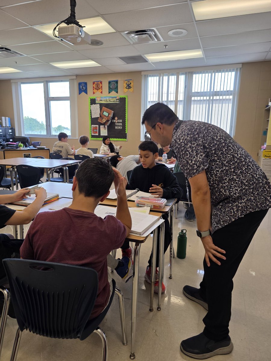 MsMcCracken1's tweet image. Last week, Mr. Mert introduced a new collaborative structure to his students, holding students accountable as they discussed themes and character perspectives in Rikki-Tikki-Tavi. #RusheNation #SoaringtoExtraordinary #RavensFueltheFire @rushemiddle