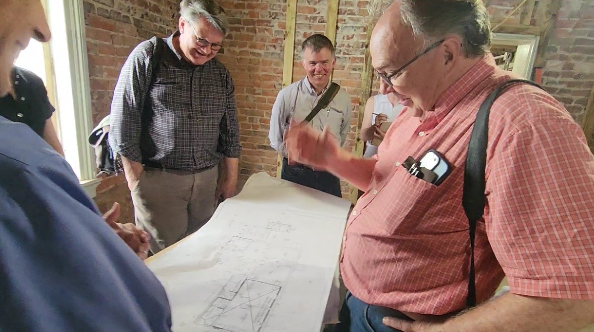 EncoreSDesign's tweet image. A recent meet, greet and tour at the Poplar Grove property included Willie Graham,  Carl Lounsbury, Adam Goodhart, Sherri Marsh-Johns, Olivia Woods (owner) and several others from @MDHistTrust. Encore&apos;s Ward Bucher led the tour.

For more on the property: ow.ly/ffgI50WHR9k
