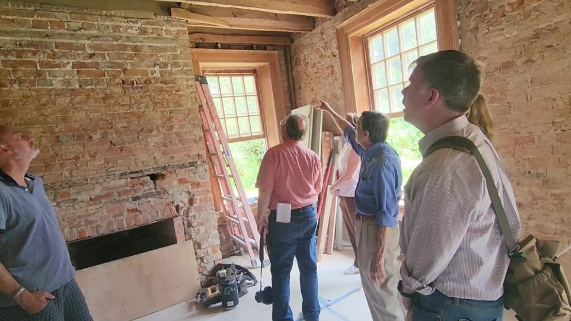 EncoreSDesign's tweet image. A recent meet, greet and tour at the Poplar Grove property included Willie Graham,  Carl Lounsbury, Adam Goodhart, Sherri Marsh-Johns, Olivia Woods (owner) and several others from @MDHistTrust. Encore&apos;s Ward Bucher led the tour.

For more on the property: ow.ly/ffgI50WHR9k