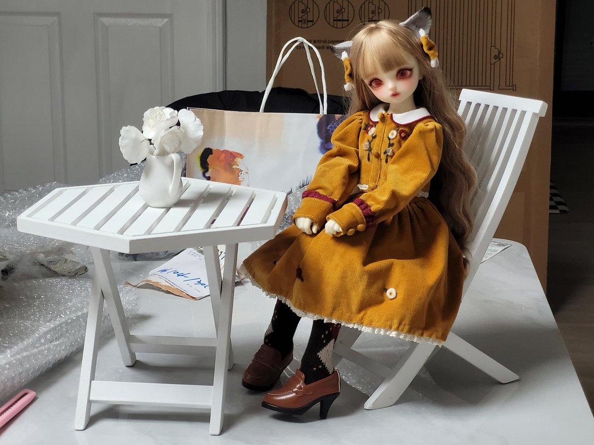 미니하는 칭긔들아 ozip.me/iOFCXi8
여기 가면 이런 커여운 의자랑 테이블 세트가 단돈 3만 6천원(배송비 별도)