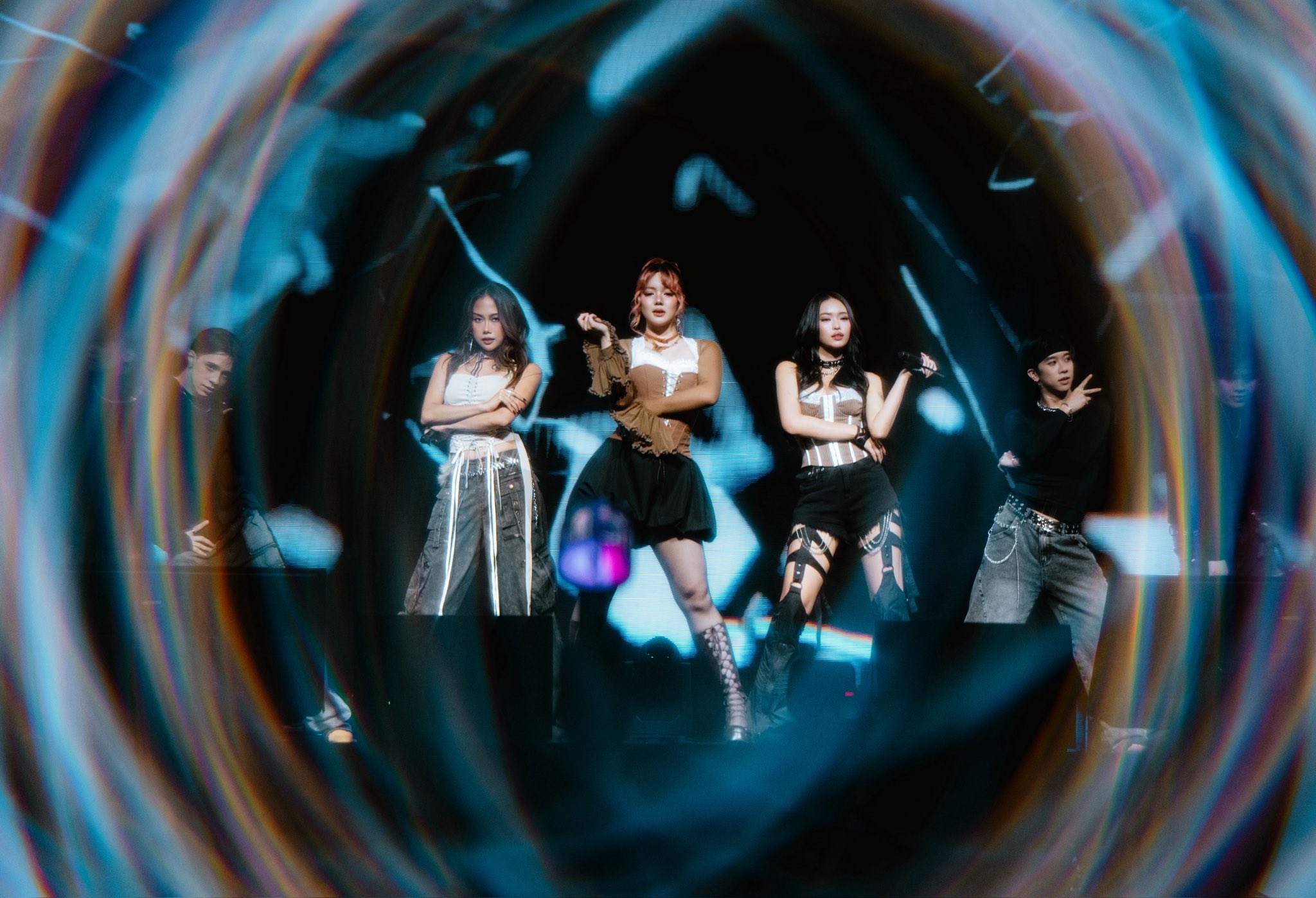 Gz1x6GraIAApP4m?format=jpg&name=large