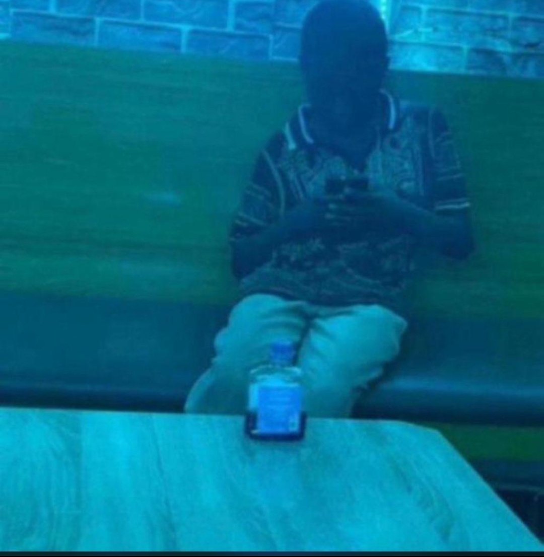 Make I dey see front.