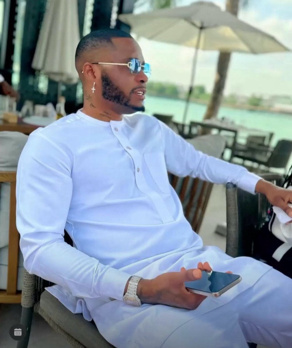 AdenugaRacheal0's tweet image. Hello NIGERIANS, Please I need everyone help in finding my UNCLE
My uncle was said to leave the house June 19th,2025 to have a business meeting with his friends, but about  1hour of leaving the house, he called his wife to pick up his car at a given location in Lagos.
@Hybrid_Ola