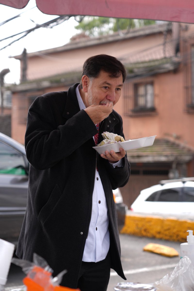 Fernández Noroña tweet media