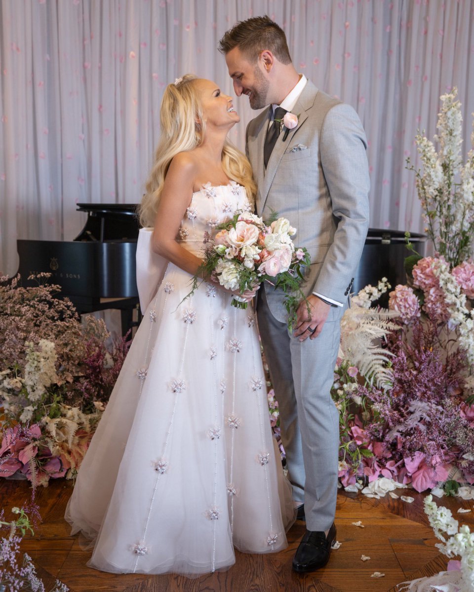 Kristin Chenoweth tweet media