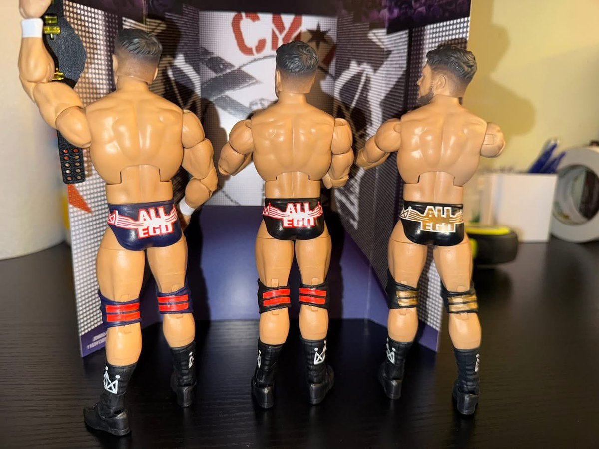 MajorWFPod's tweet photo. What’s this?! An @OfficialEGO color variant? Anyone else have this blue color version?

Order from @RingsideC, use discount code MAJOR to save 10% and see which one you get!

Thanks to @bcjim420 for sharing this discovery!

#ScratchThatFigureItch https://t.co/M7SShXZTBF