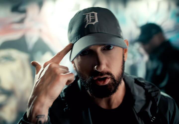 #Vma Power Hour Starts Now! 

Only 4 days left before #VMA voting ends! 

#Stans Be Active, Vote for #Eminem 

🟣Hip-Hop - Murdergram Deux

🟣Video For Good - Somebody Save Me

mtv.com/event/vma/vote…