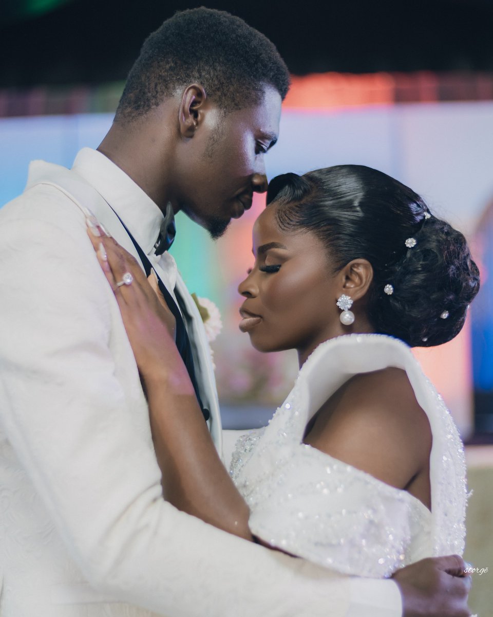 storgestudios's tweet photo. ELOHOR❤️SAMUEL.. 
#weddingvibes #naijaweddings https://t.co/7CFMDqdAFz