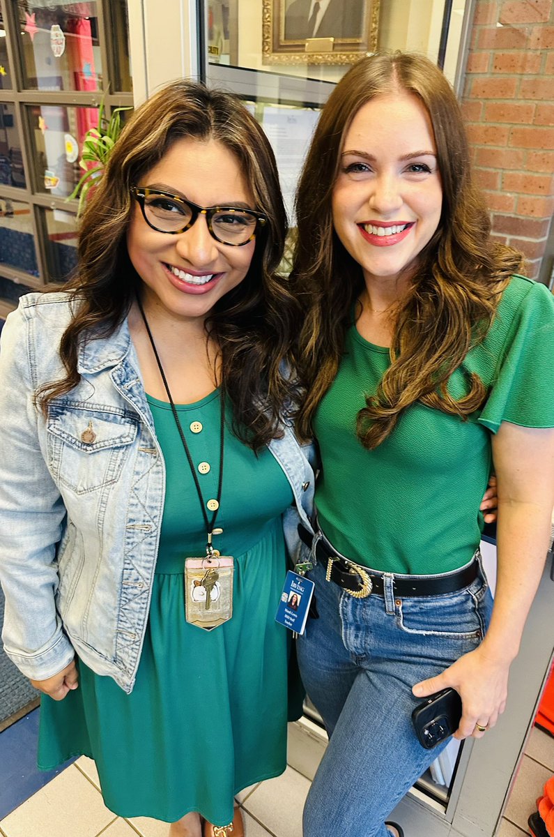 Mandi Lewis tweet media