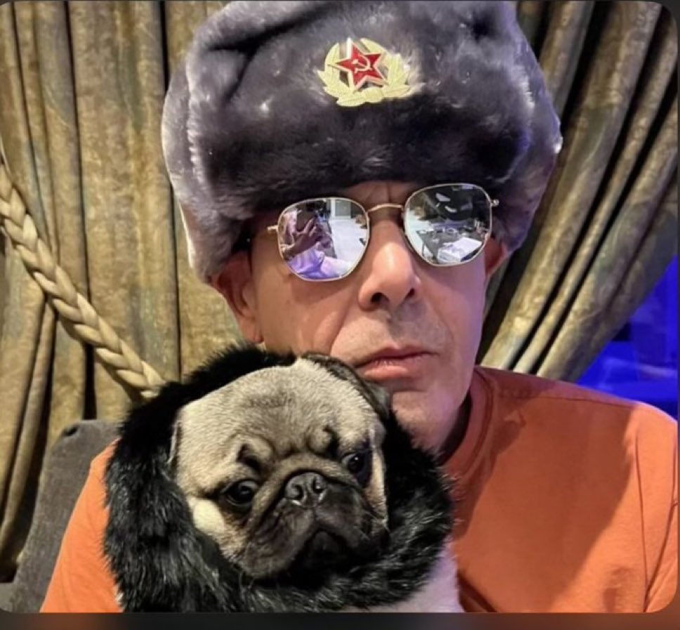 Η βλακόφατσα εχει κονεξια με την Κίμπερλι και θα τα κανόνιζε όλα όπως έλεγε στο τηλέφωνο με τον αρχιμαφιόζο της Κρήτης.