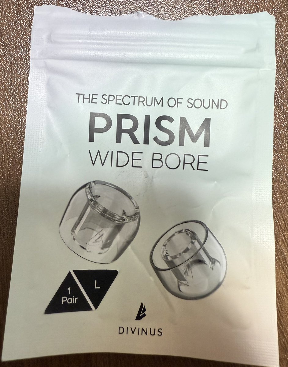 seventhgaia's tweet image. これ、買い増ししよかな
僕好みである全体に厚み増やしてくれて
だいぶすこ🥰
耳奥の方まで密封してくれるのも良き👌

ただLだけど、普通のイヤピよりちょっとでかい？のか、少し痛い🥲
Mがいいかな？
#DIVINUS
#PRISM
#WIDEBORE