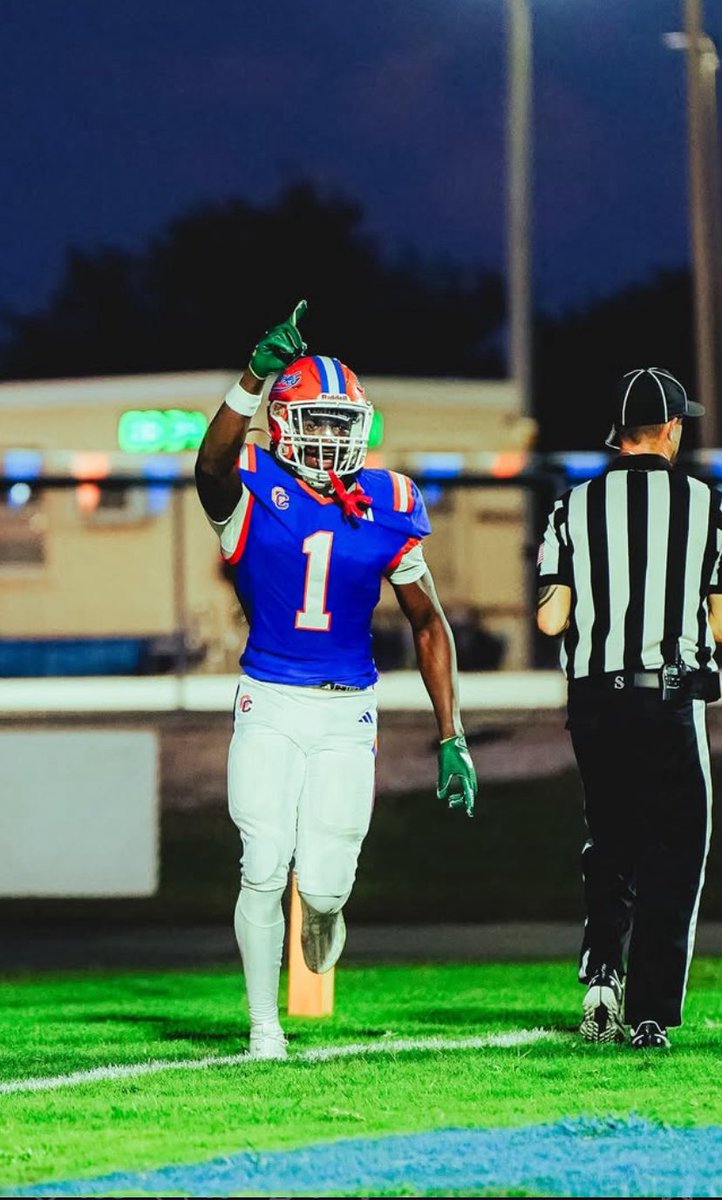 Class of 26 running back! Cape Coral, high school Florida!