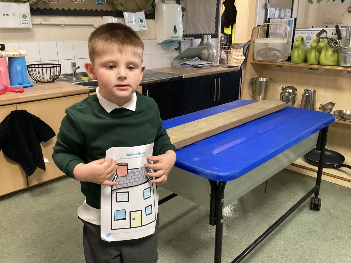 GatesNursery's tweet photo. This week we have been busy creating our very own houses. We talked about the different places we all live and discussed the different numbers we have on our front doors. #TheGatesGeography #TheGatesMathematics #TheGatesPhysicalDevelopment. https://t.co/XJkEHrSUMU