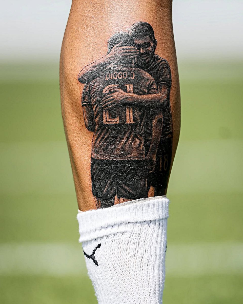 🌟 Rúben Neves eterniza Diogo Jota na pele.