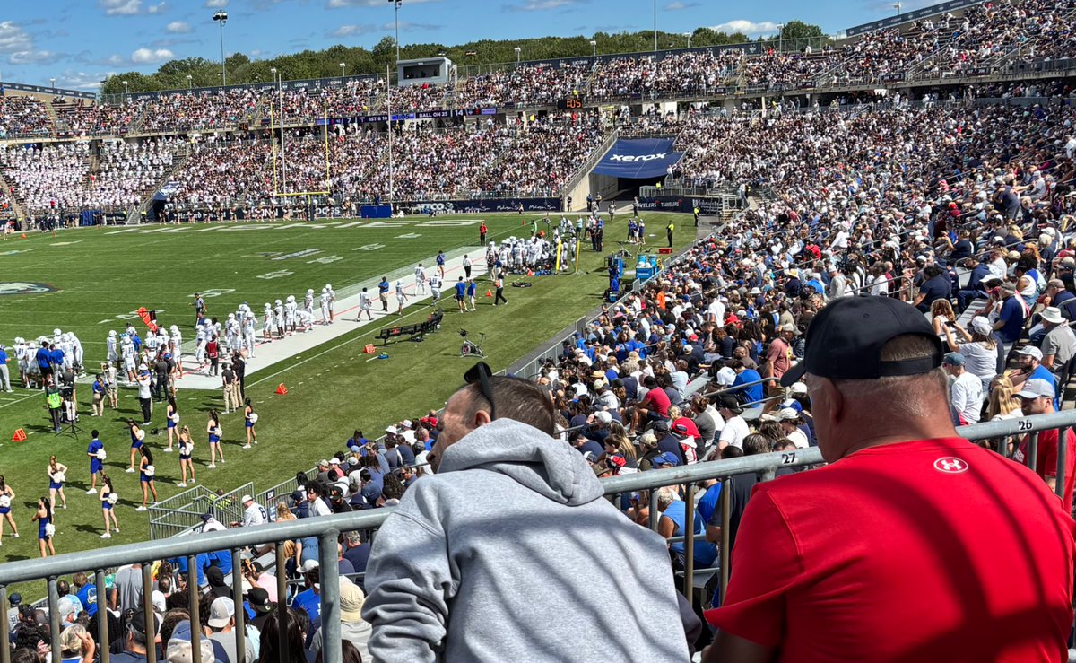 Game 1 Report Card

Fans: A-

✅Most tickets since 2013 (37,596)
✅Outdrew 7 P4 programs (Duke, Vandy, SMU, Wake, Maryland, UCLA &amp; Houston)
✅More fans than any G5 school, against an FCS team no less
✅Students were in early

Early 2nd quarter walking w/kids

#UConnFootball