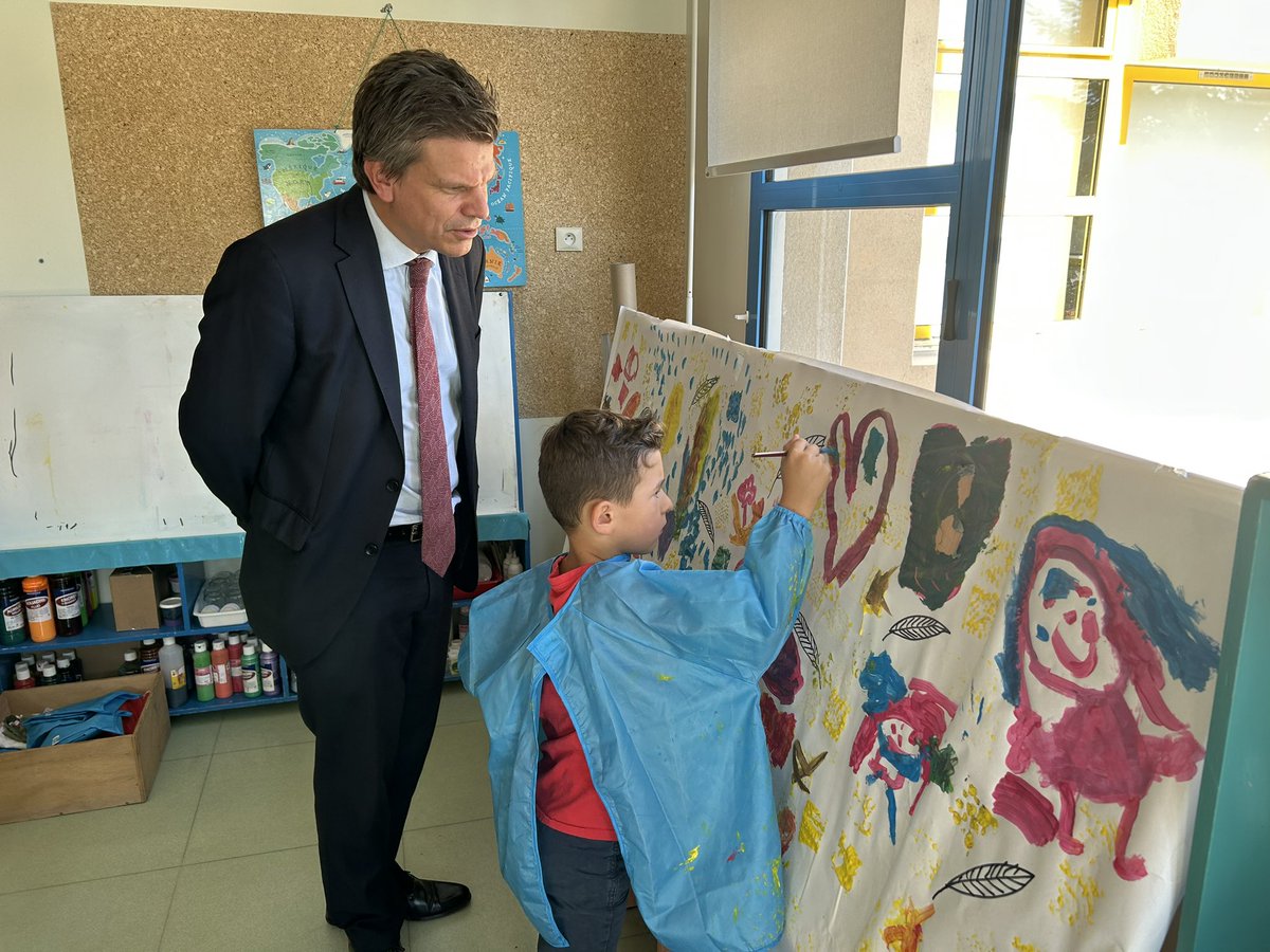 🌍 Des territoires de montagne qui innovent.
🎓 Des élèves qui réussissent.
💡 Des projets qui inspirent.

En visite dans les Alpes-de-Haute-Provence et les Hautes-Alpes, le recteur Benoit Delaunay a visité de nombreux établissements à Barcelonnette, Jausiers, Chorges et Embrun.