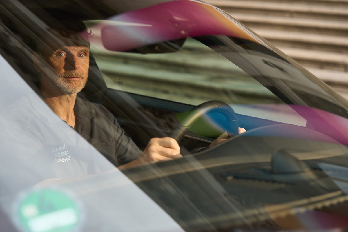 _andyfox's tweet image. 🏁Dear friends of fast curves and entrepreneurship: let’s not only race, but also celebrate life. In the end, it’s not just the trophies on the shelf that matter, but the stories we create on the track. With that: Keep racing and keep living!

Yours,
Andy Fox

#Entrepreneurship