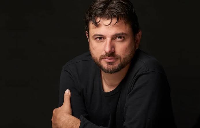 El origen de los audios de Karina está clarísimo, alguien puso los micrófonos y Juan GRABÓis...