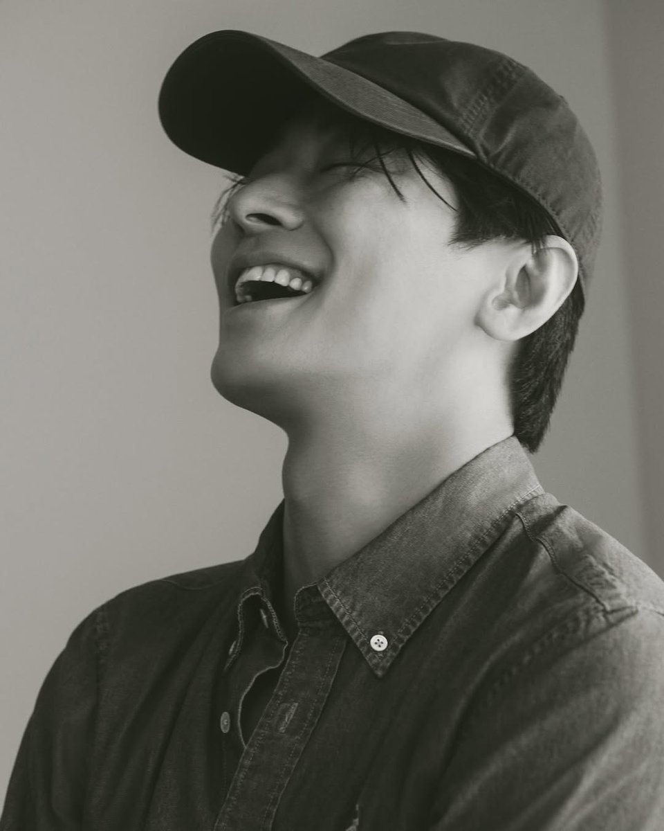 JUJIHOO's tweet image. ᅠ
ᅠ“It is the same rain that you loved 
ᅠᅠthat drowned you.”
ᅠ