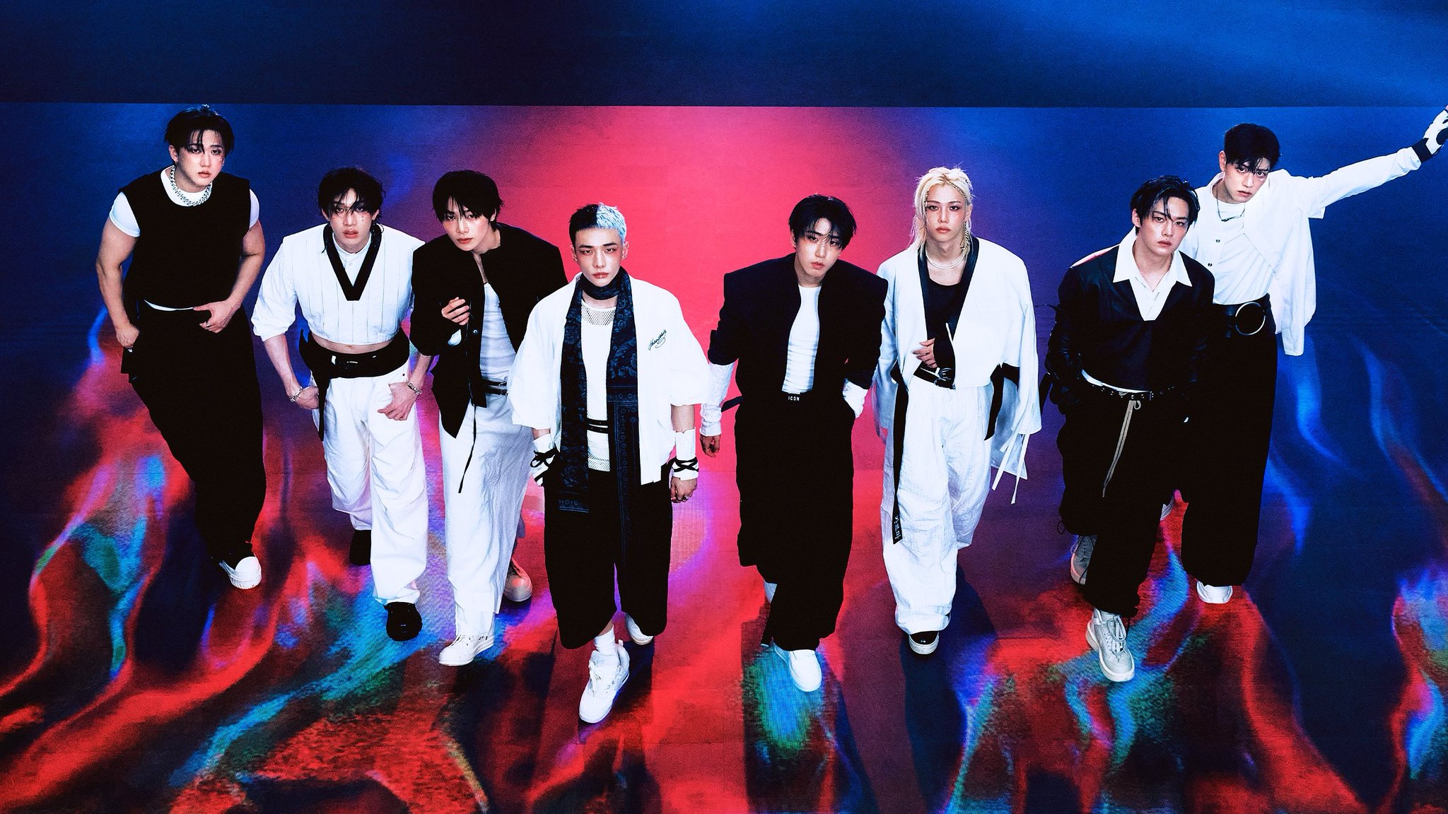 K-POP・アジア b'z showcase K-POP・アジア b'z showcase Amazon