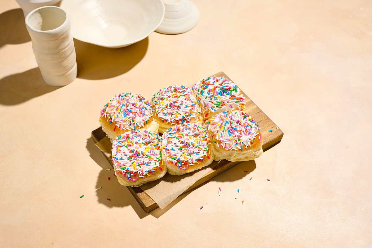 Free food alert: <a href="/COBSBread/">COBS Bread</a> is doing a "Carbpool" promo where car-poolers can get free Fun Buns at the bakery locations Sept. 4-6, for the back-to-school rush.

There are 6 COBS bakeries in #SurreyBC/North Delta &amp; White Rock. 

Pro tip: Use their cinnamon bread for French toast!