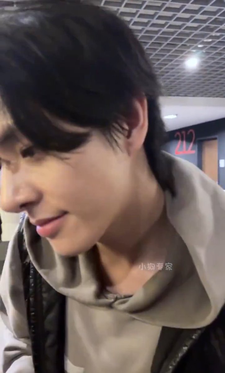 yeackerman's tweet image. kissing him on the cheek