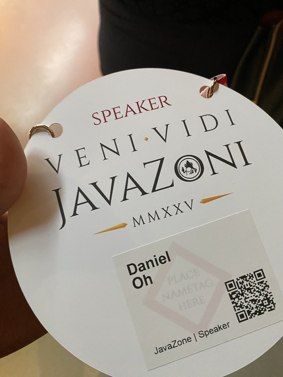 danieloh30's tweet image. We’re here at Javazone! #javachampions