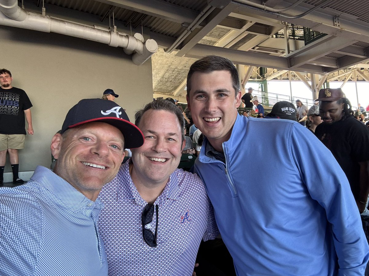 baronbama's tweet photo. @wileyballard_ great to meet you yesterday! Keep on the great work on Braves telecasts! https://t.co/HY9PqUgwzA